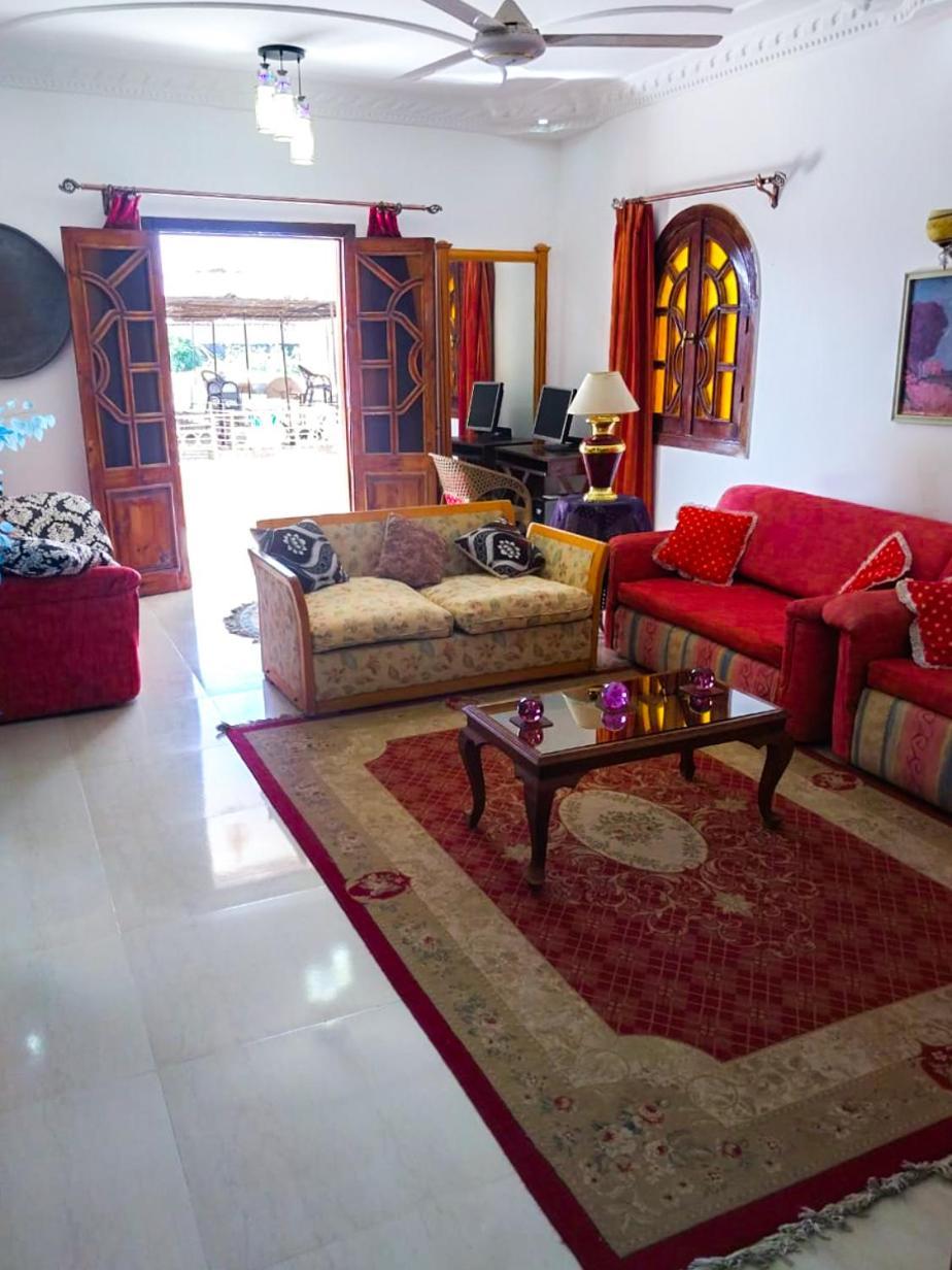 Akhenaten Apartament *